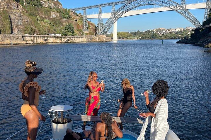 Porto: Private Yacht Cruise With Wine, Snacks, Sunset or day time