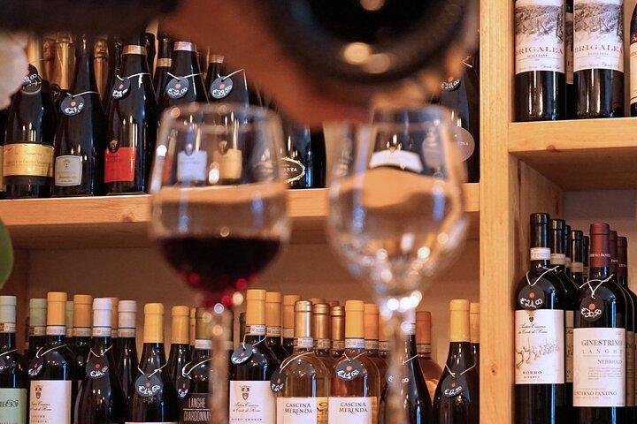 Wijnproeverij in het centrum van Genua met Sommelier