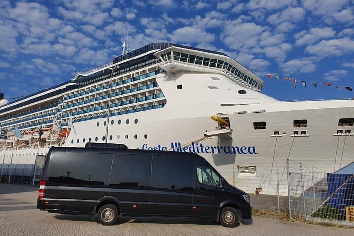 Taxi minibus Transfer Amsterdam Hotel to cruise port Amsterdam