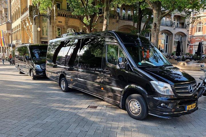 タクシー ミニバス クルーズ港アムステルダムからアムステルダム空港まで移動