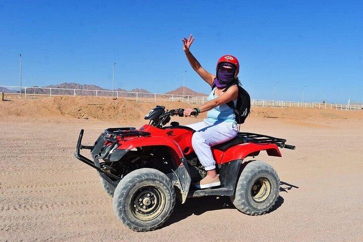 Paseo en quad y en camello en Sharm El-Sheikh