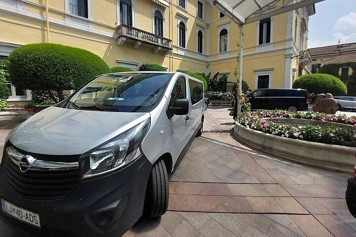 Transferência privada de Veneza para Liubliana com WiFi a bordo