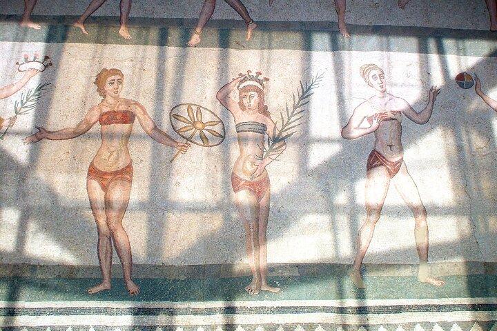 Roman Villa del Casale (Piazza Armerina):Tour of Sicilian Mosaics