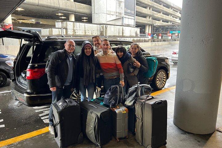 Privat Seattle flygplatstransfer | Enkelriktad SUV eller Van