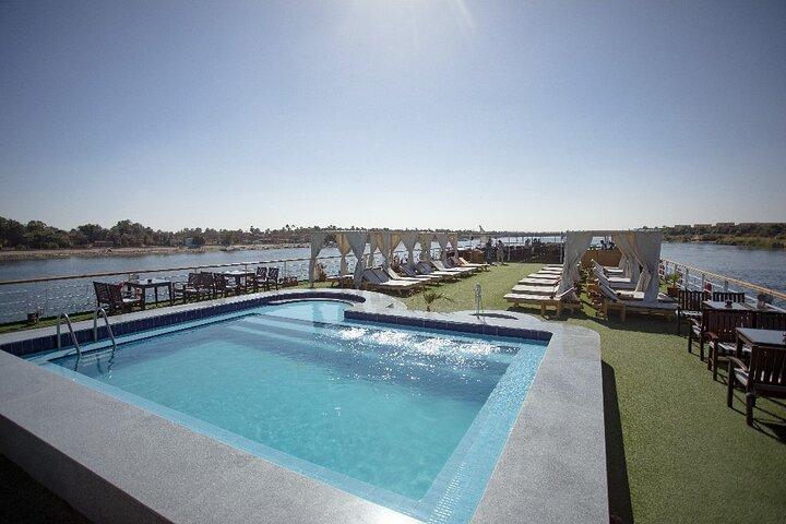 4 - Day Nile-kryssning från Aswan till Luxor | Tempel, gravar och rundturer