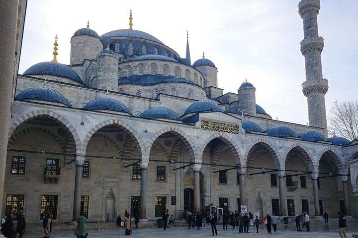 Istanbul Private Old Town Tour By Art Historian