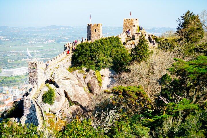 Excursion privée d'une journée à Sintra : incluant Pena Palace + Regaleira