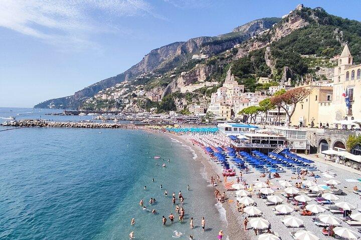 Vanuit Sorrento: Amalfi Coast Privétour in een Mercedes Van
