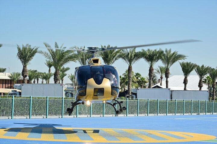 Dubai Private Helicopter Tour af ikoniske landemærker - 60 minutter