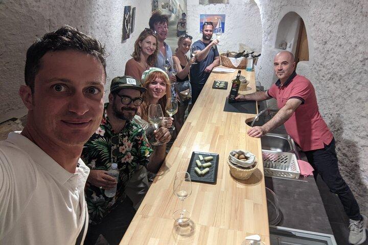 Tour Privado de Vinhos Santorinianos