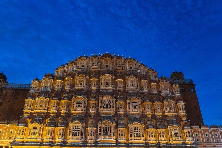 Entdecken Sie Jaipur im Mondschein bei einem geführten Rundgang mit einer Tuk-Tuk-Fahrt