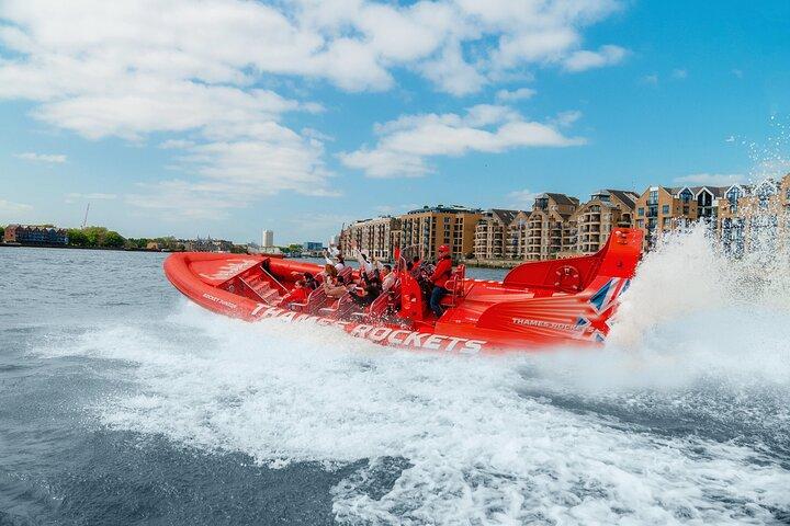 Alta Velocidade Thames River Speedboat em Londres