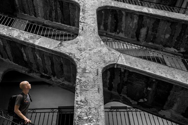 Unique Tours Lyon : Visite privée à pied des Traboules