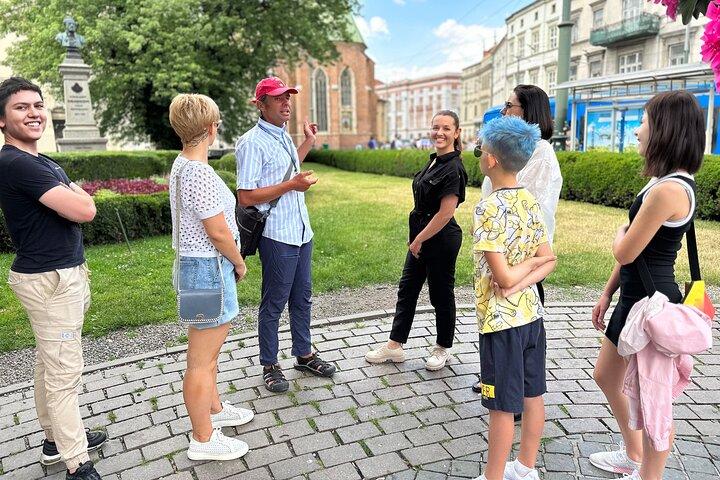 Walking Tour Krakow: Jewish Quarter Kazimierz - 2-Hours of Magic!