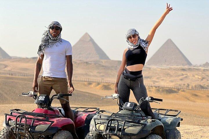大エジプト博物館、ギザピラミッドスフィンクスプライベートツアーオプト ATV