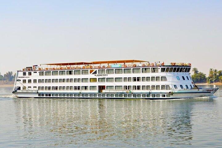 Crociera avventurosa sul Nilo di 2 notti da Assuan a Luxor - Abu Simbel