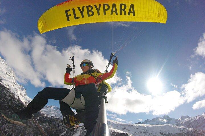 FlyMatterhorn VIP マッターホルン絶景タンデムパラグライダー体験(ツェルマット)