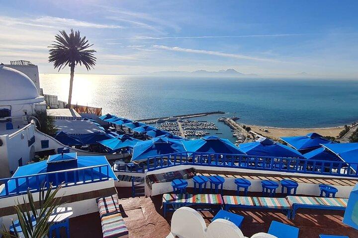 Half a day in Sidi Bousaid from Hammamet