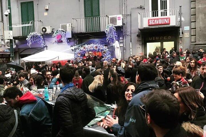 Ruta de pubs por Nápoles en el casco antiguo