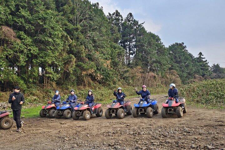 Visite privée en taxi géant de l'île de Jeju avec M. Hong au sud de Jeju