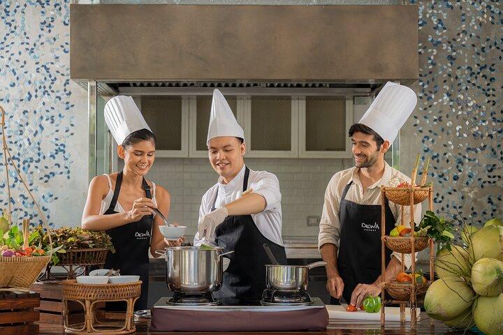 Aula de culinária privada tailandesa no Amphoe Thalang