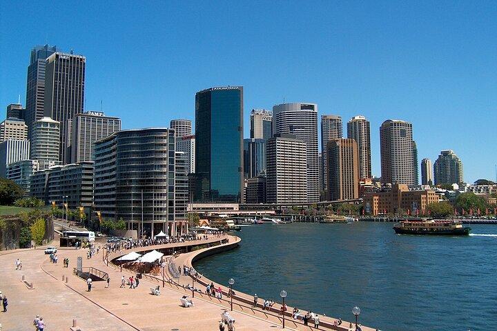 Sydney Must-See Attractions Walking Tour With A Guide