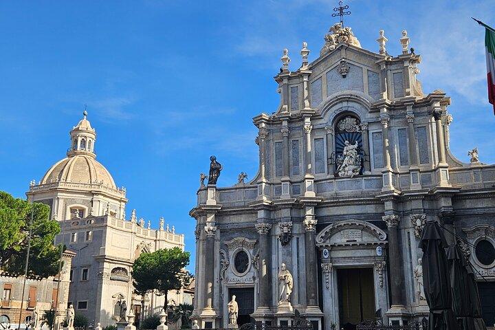 Halvdags Catania gastronomisk og kulturel tur fra Taormina