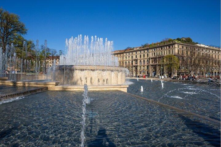 Tour a piedi autoguidato della città di Milano e caccia al tesoro