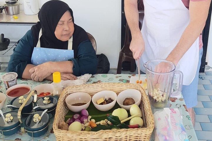 Smag af Borneo madlavning klasse