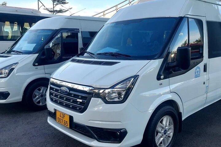 Auto 16S/ Privater Flughafentransfer Hanoi zum/vom Stadtzentrum von Hanoi