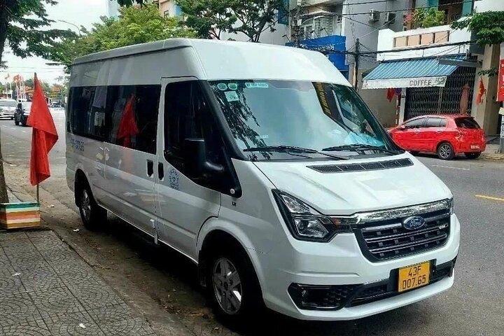 Auto 16S / privé-luchthaventransfer van Hanoi van / naar het stadscentrum van Hanoi