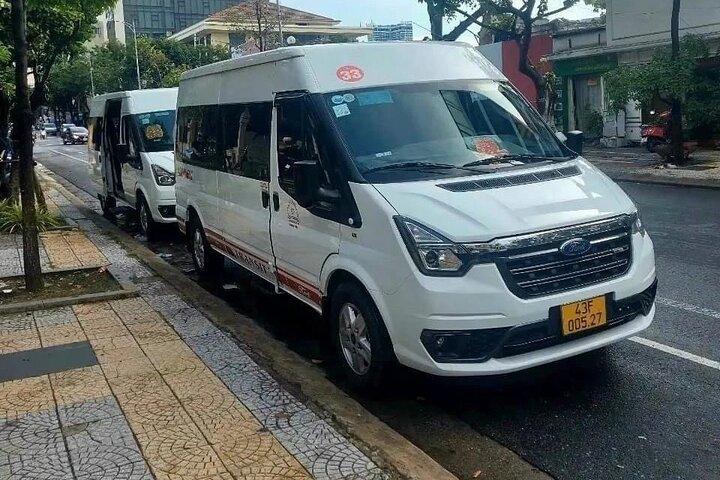 Auto 16S / privé-luchthaventransfer van Hanoi van / naar het stadscentrum van Hanoi