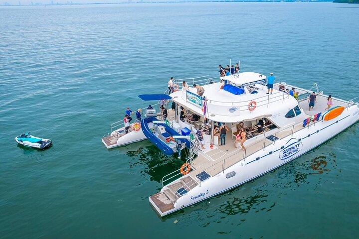 Pattaya: 3 Ilhas viagem de um dia em catamarã com almoço