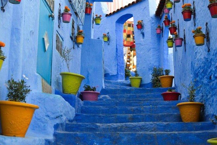 Excursão privada de um dia de Tanger a Chefchaouen & Tétouan por Minivan