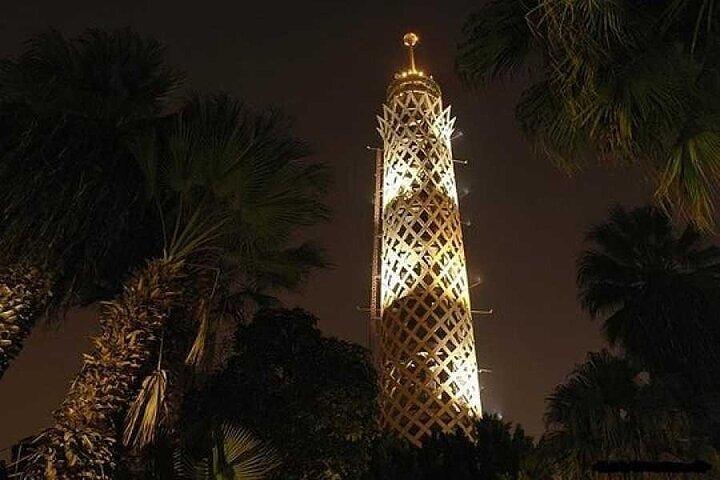 Noite com tudo incluído e caminhada gratuita no Cairo