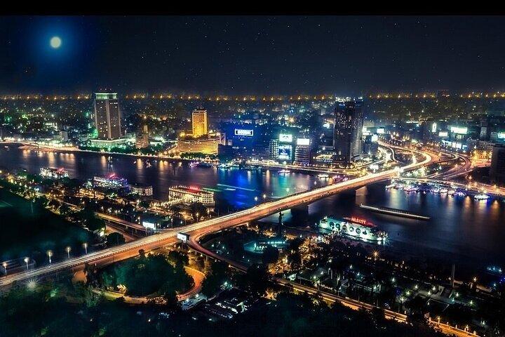 Noite com tudo incluído e caminhada gratuita no Cairo