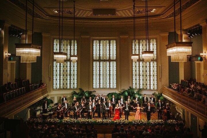 Vienna Hofburg Orchestra : Mozart Strauss Concert au Konzerthaus