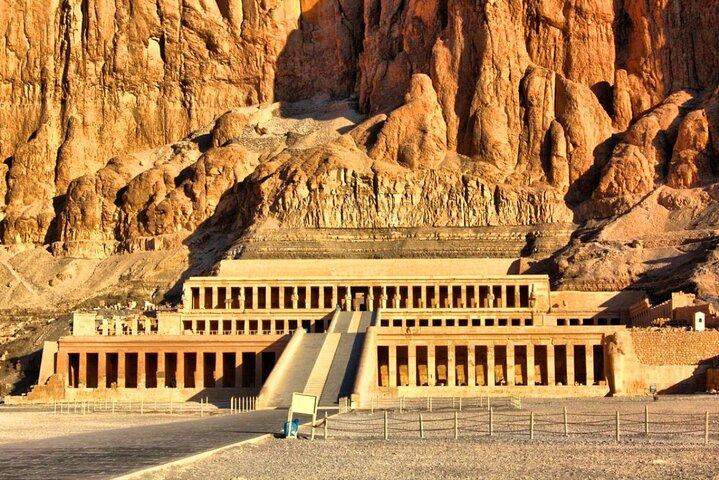 Private 5Day Dahabiya Sailing: Luxor to Aswan w Accommodation