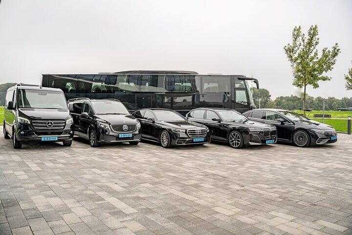 スキポール空港（AMS）からロッテルダムへの豪華なプライベート送迎