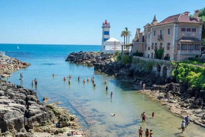 Cascais : Private Half Day Tour - Villa and Beaches