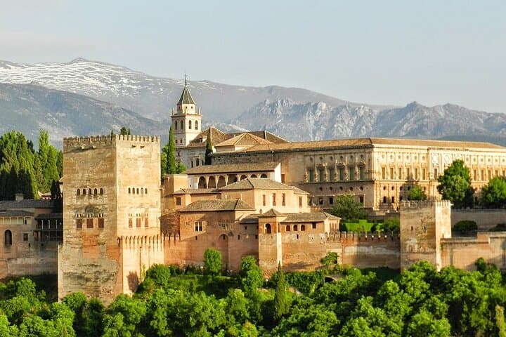 Walking tour in Alhambra, Nasrid Palaces and Generalife