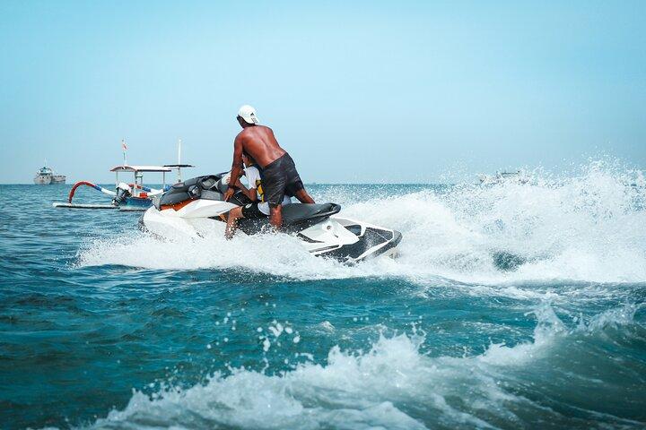 Pacchetti di attività sportive acquatiche a Bali e spa a Bali