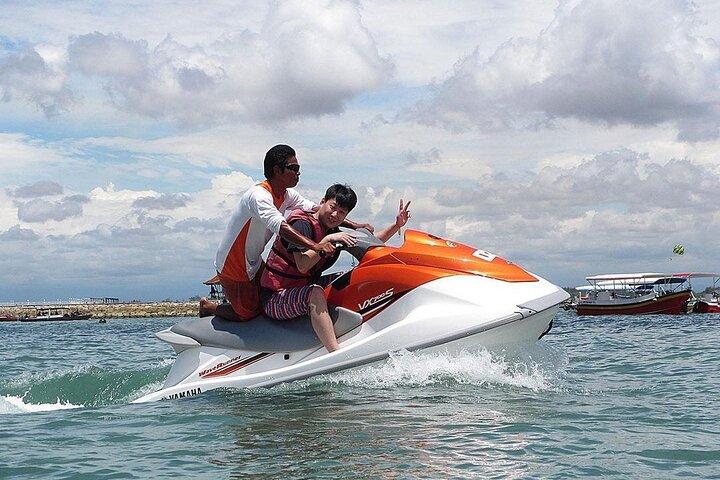 Sports nautiques à Bali et aventure en rafting sur la rivière Ayung