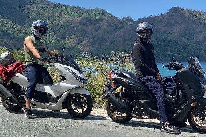 Tour notturno in moto di Manila