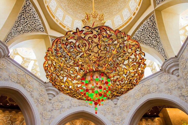 アブダビ・プライベートレイオーバー・ストップオーバーシティツアー（柔軟なタイミング）