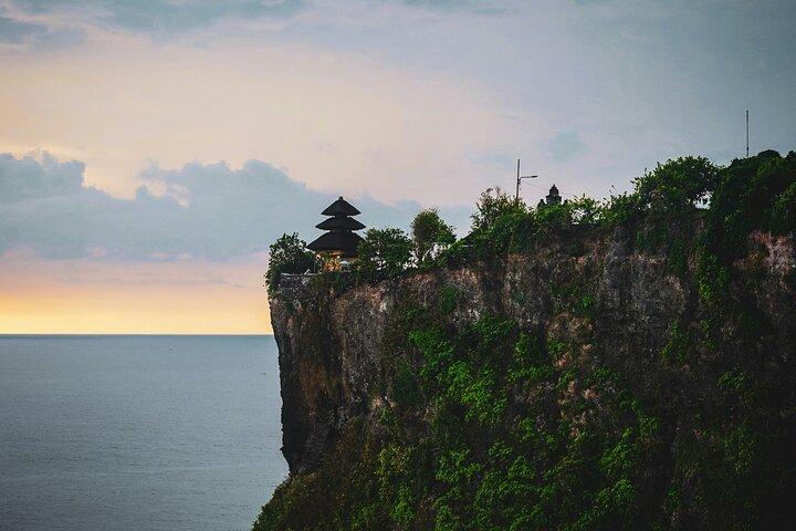 Deportes acuáticos de Bali y tour al atardecer en Uluwatu - Todo incluido