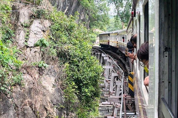 Rio Kanchanaburi Kwai com passeio de trem e Hellfire