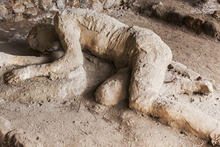 Small Group Guided Tour at the Pompeii Archaeological Park
