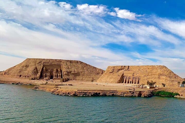 Private Full Day Tour from Luxor to Abu Simbel