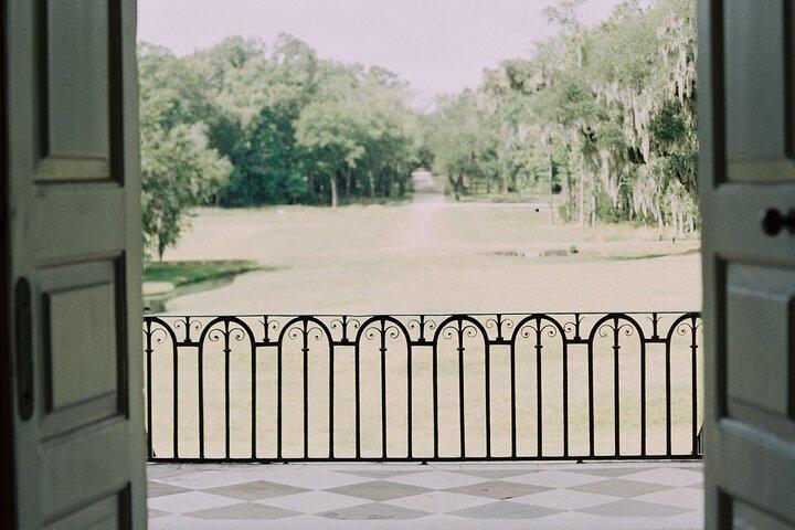 Biglietto d'ingresso alla Drayton Hall con tour guidato da interprete
